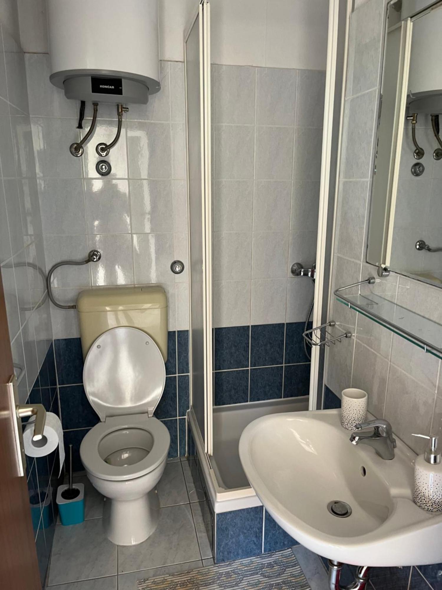 Apartments Despotovic Vis Phòng bức ảnh